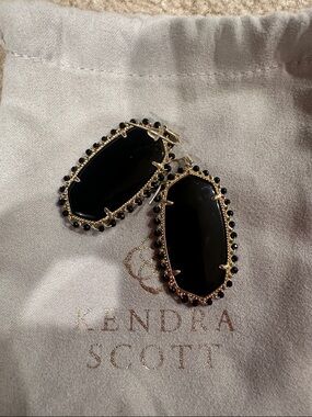 Kendra Scott Black and Gold Oval Drop Earrings